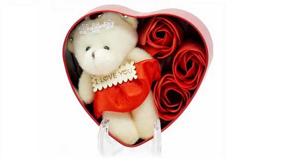 خرید جعبه قلبی به همراه گل رز قرمز و خرس، خرید بهترین هدیه ولنتاین برای عشقم